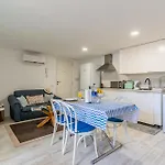 Down Floor In Centre