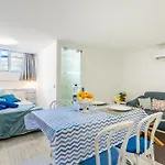 Down Floor In Centre