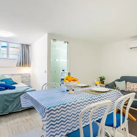 Down Floor In Centre