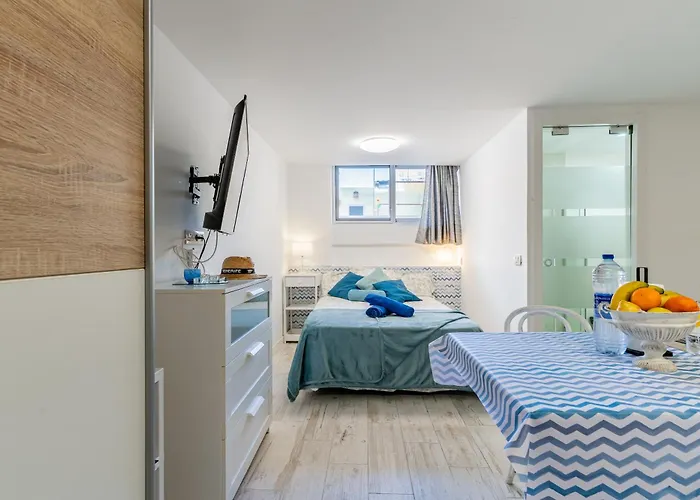 Down Floor In Centre * Puerto de la Cruz (Tenerife)